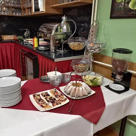 Timea * 斯祖贝莱克